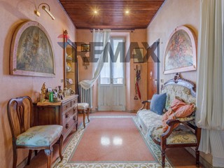 Trilocale in Vendita a Montechiarugolo, 135'000&euro;, 145 m²