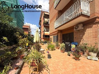 Trilocale in Vendita a Roma, 349'000&euro;, 100 m²