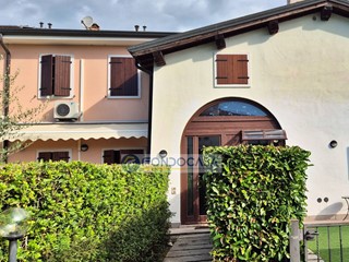 Trilocale in Vendita a Peschiera del Garda, 239'000&euro;, 82 m²
