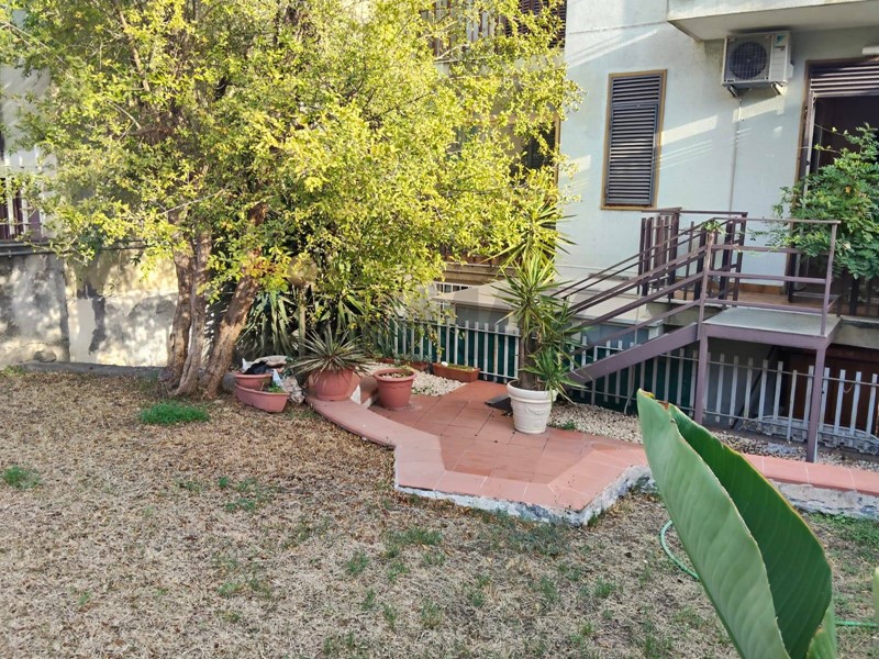 Appartamento in Vendita a Catania, 220'000&euro;, 150 m²