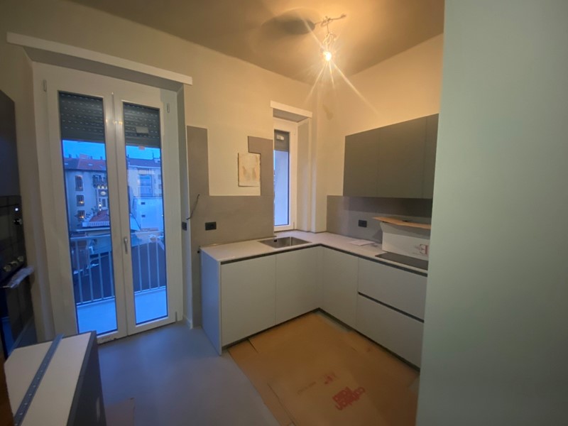 Trilocale in Affitto a Torino, 1'200&euro;, 80 m², arredato