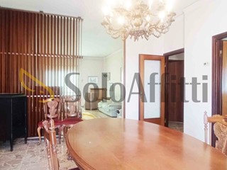 Trilocale in Affitto a Lainate, 800&euro;, 140 m²