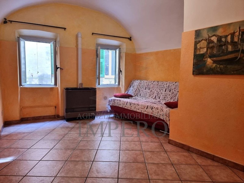 Bilocale in Vendita a Ventimiglia, zona Centro Storico, 90'000&euro;, 36 m²