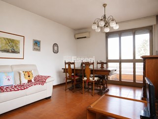 Appartamento in Vendita a Lucca, 170'000&euro;, 90 m²