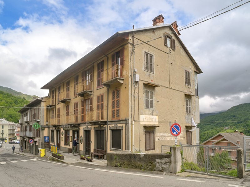 Monolocale in Vendita a Viù, 16'000&euro;, 27 m², arredato