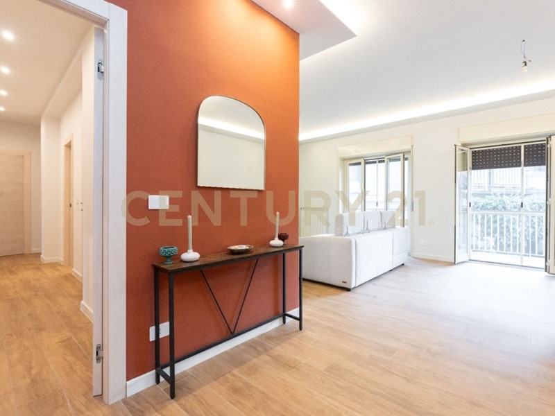 Appartamento in Vendita a Sant'Agata li Battiati, 239'000&euro;, 140 m²