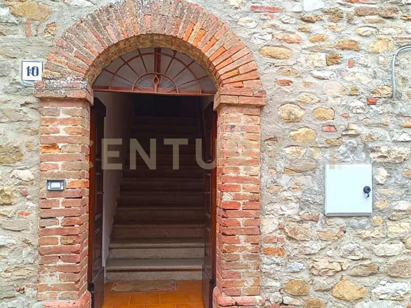 Appartamento in Vendita a Parrano, 110'000&euro;, 107 m²