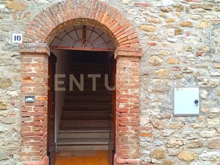 Appartamento in Vendita a Parrano, 110'000&euro;, 107 m²