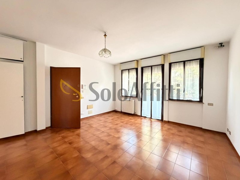Appartamento in Affitto a Faenza, zona Cappuccini, 650&euro;, 90 m², con Box