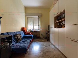 Trilocale in Vendita a Siracusa, zona Adda Gelone Timoleonte, 25'000&euro;, 89 m²
