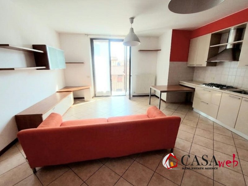 Trilocale in Affitto a Pozzo d'Adda, 700&euro;, 86 m²