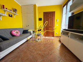 Trilocale in Vendita a Orciano Pisano, 130'000&euro;, 65 m², con Box