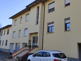 Appartamento in Vendita a Vicopisano, 130'000&euro;, 85 m², con Box