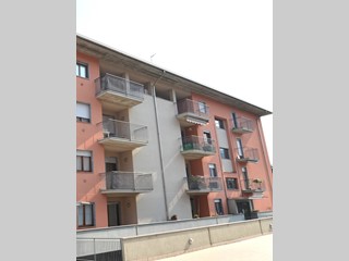 Trilocale in Vendita a Calolziocorte, 170'000&euro;, 102 m²