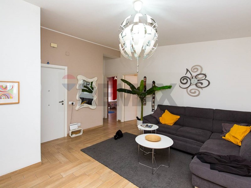 Attico in Vendita a Misterbianco, 99'000&euro;, 100 m²