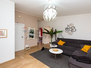 Attico in Vendita a Misterbianco, 99'000&euro;, 100 m²