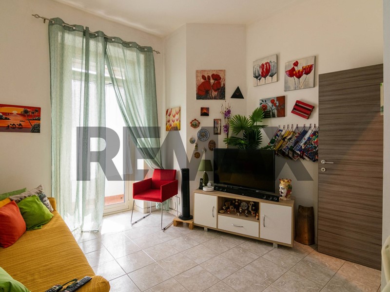 Bilocale in Vendita a Catania, 88'000&euro;, 65 m²