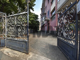 Appartamento in Vendita a Acireale, 130'000&euro;, 115 m²