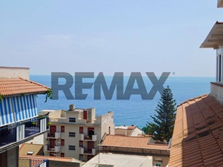 Quadrilocale in Vendita a Roccalumera, 175'000&euro;, 107 m²