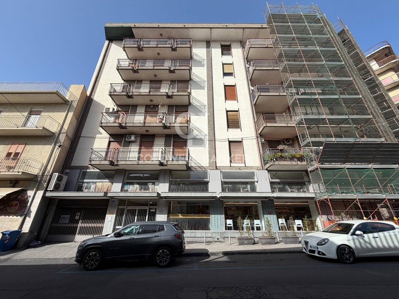 Appartamento in Vendita a Paternò, 119'000&euro;, 135 m²