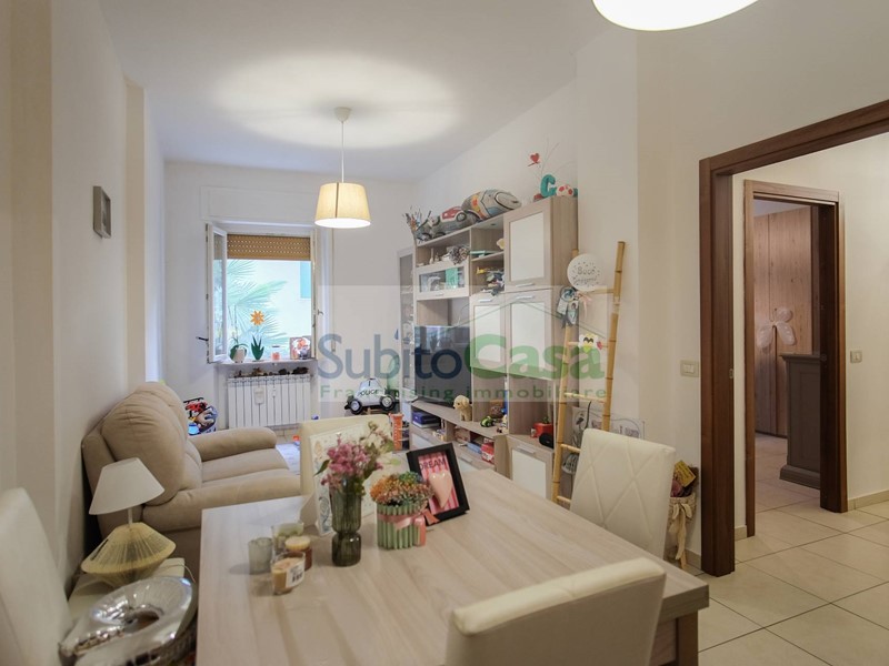 Trilocale in Vendita a Chieti, 70'000&euro;, 86 m²