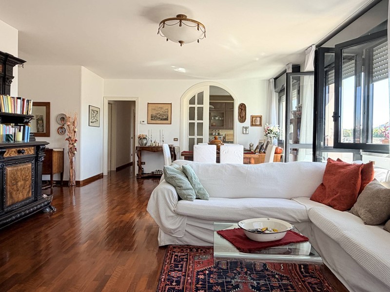 Appartamento in Vendita a Pesaro, 585'000&euro;, 210 m²