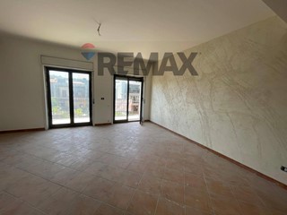 Appartamento in Affitto a Camporotondo Etneo, 800&euro;, 150 m²