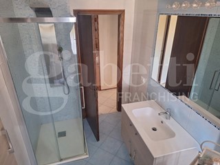 Quadrilocale in Vendita a Cavarzere, 90'000&euro;, 98 m², arredato, con Box