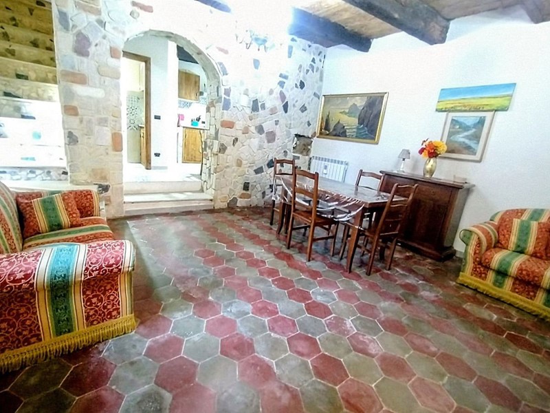 Quadrilocale in Vendita a Tagliacozzo, 98'000&euro;, 90 m²
