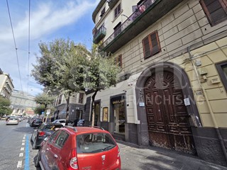 Appartamento in Vendita a Napoli, 350'000&euro;, 140 m²