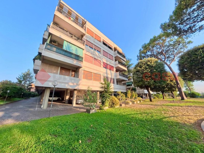 Bilocale in Vendita a Roma, 349'000&euro;, 93 m²