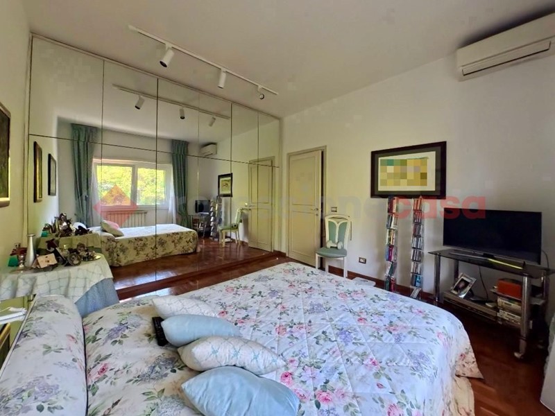 Bilocale in Vendita a Roma, 195'000&euro;, 72 m²