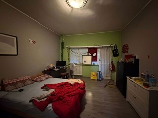 Appartamento in Vendita a Torino, 195'000&euro;, 130 m²