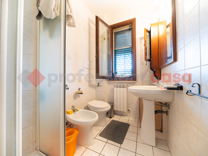 Trilocale in Vendita a Riparbella, 145'000&euro;, 63 m², arredato, con Box