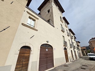 Trilocale in Vendita a L'Aquila, 348'000&euro;, 120 m²