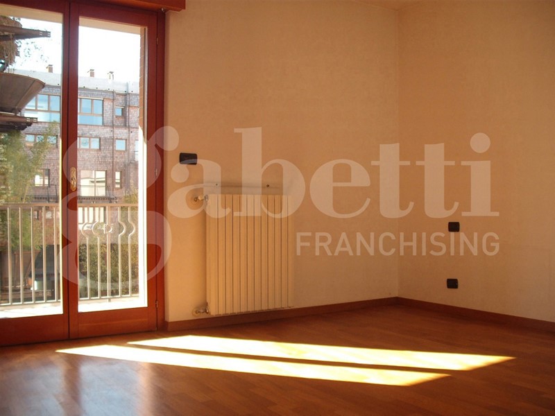 Quadrilocale in Affitto a Torino, 875&euro;, 100 m², con Box