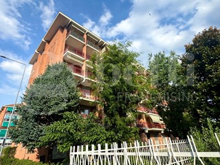 Trilocale in Vendita a Borgaro Torinese, 129'000&euro;, 78 m²