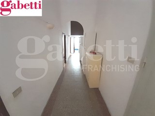 Quadrilocale in Vendita a Poggibonsi, 108'000&euro;, 84 m²