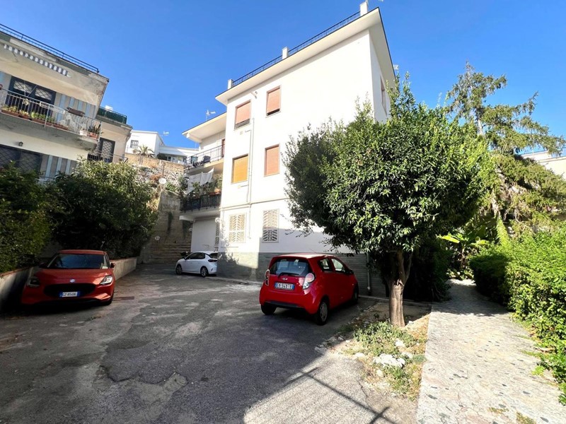 Bilocale in Affitto a Pozzuoli, 780&euro;, 70 m²
