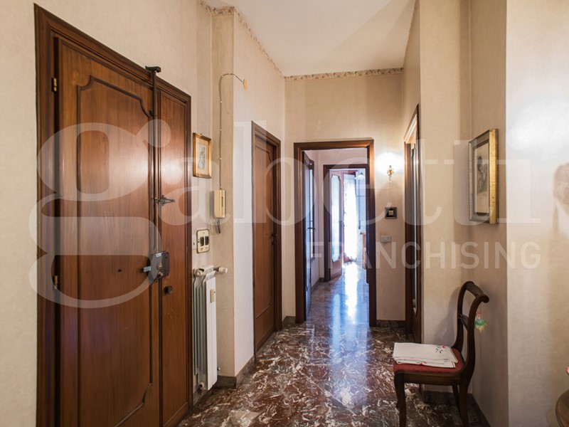 Appartamento in Vendita a Roma, 570'000&euro;, 160 m²