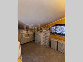 Attico in Vendita a San Gemini, 225'000&euro;, 130 m², arredato, con Box