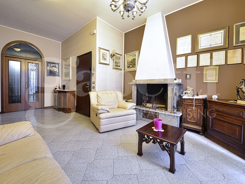 Quadrilocale in Vendita a Monza, 398'000&euro;, 130 m²