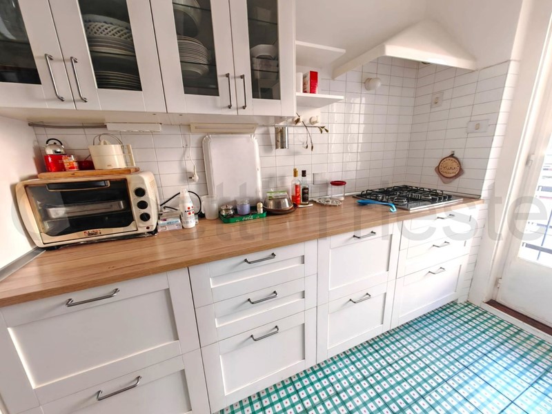 Trilocale in Affitto a Trieste, 1'200&euro;, 125 m², arredato
