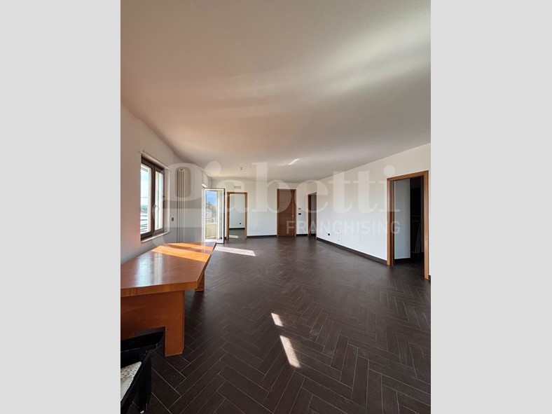 Quadrilocale in Vendita a Margherita di Savoia, 198'000&euro;, 125 m²