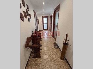 Quadrilocale in Vendita a La Spezia, zona Periferia Nord Ovest, 138'000&euro;, 91 m²