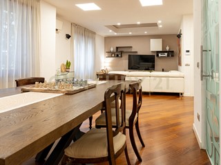 Appartamento in Vendita a Roma, 560'000&euro;, 134 m²