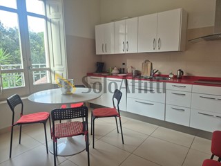 Trilocale in Affitto a Pescara, zona Viale Regina Elena, 900&euro;, 134 m², arredato