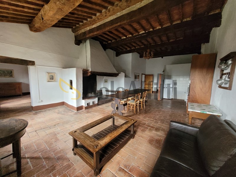 Trilocale in Affitto a Siena, zona Fogliano, 680&euro;, 102 m², arredato