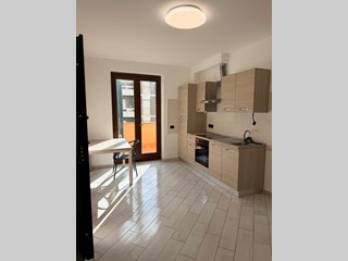 Appartamento in Affitto a Santo Stefano di Magra, 700&euro;, 50 m², arredato, con Box