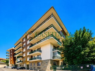 Appartamento in Vendita a Rivoli, 260'000&euro;, 165 m²
